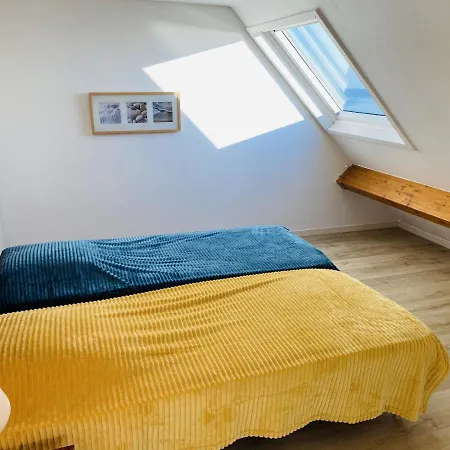 Azur - Triplex Spacieux, Face A La Mer, - T1